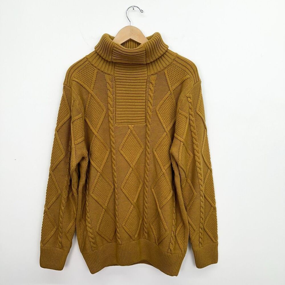 Lavane New York Women’s Marigold Mustard Yellow Chunky 3D Fisherman Knit Turtlen